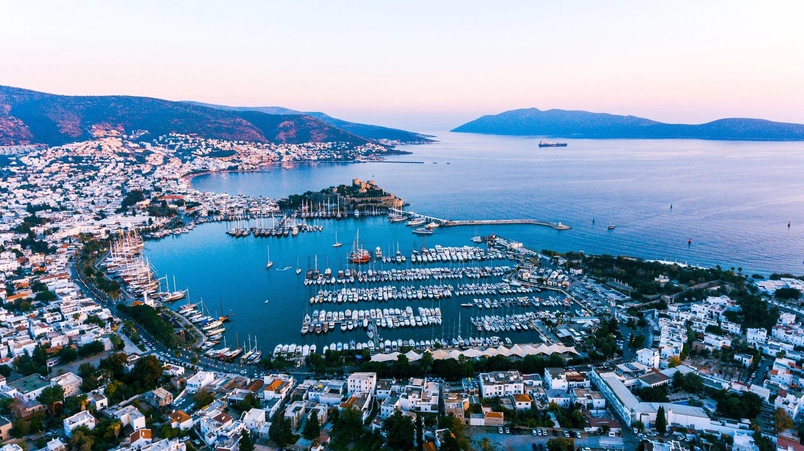 Bodrum Merkez Gezilecek Yerler – Tarihi Mekanlar, Turistik Noktalar ve Yapılacak Aktiviteler
